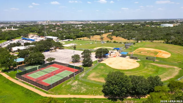 413 Golfcrest Windcrest, TX 78239