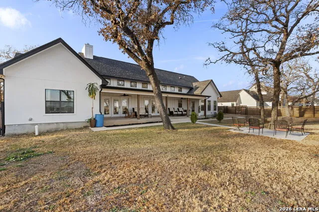 200 OAK FIELDS DR Floresville, TX 78114