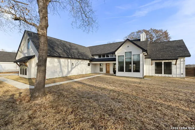 200 OAK FIELDS DR Floresville, TX 78114