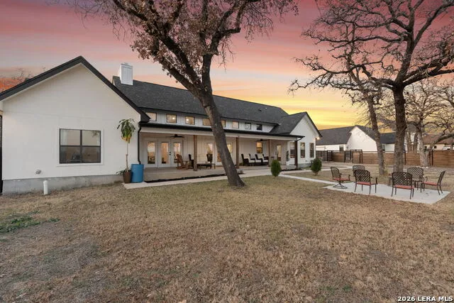 200 OAK FIELDS DR Floresville, TX 78114