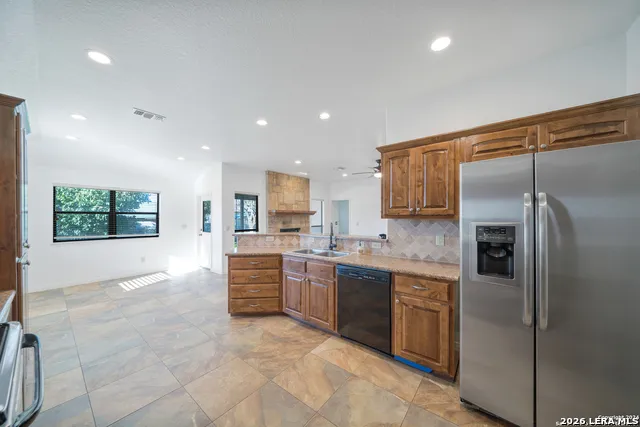 1634 Sunblossom Cir New Braunfels, TX 78130