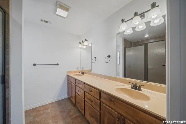 1634 Sunblossom Cir New Braunfels, TX 78130