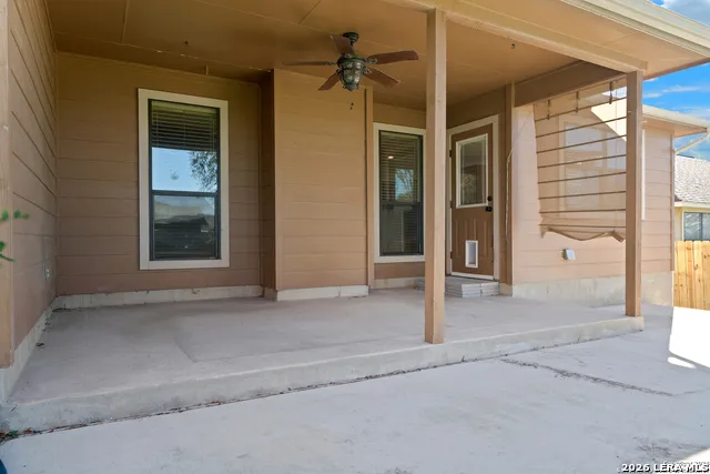 1634 Sunblossom Cir New Braunfels, TX 78130