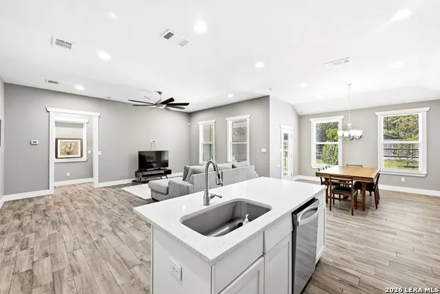 210 TAHITIAN DR Bastrop, TX 78602