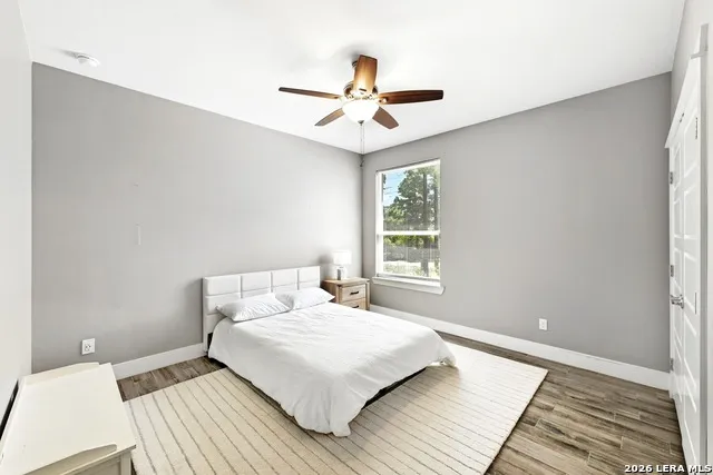 210 TAHITIAN DR Bastrop, TX 78602
