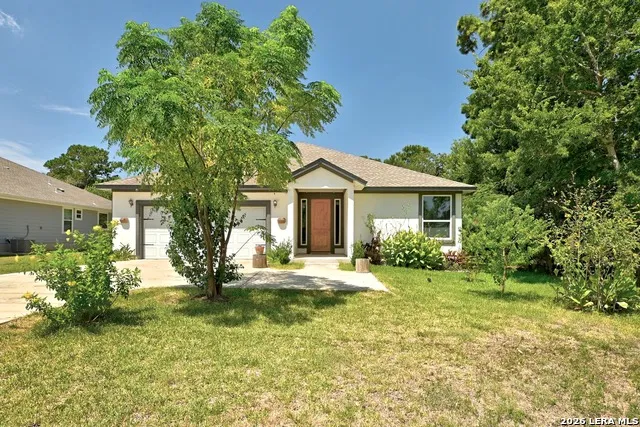 210 TAHITIAN DR Bastrop, TX 78602