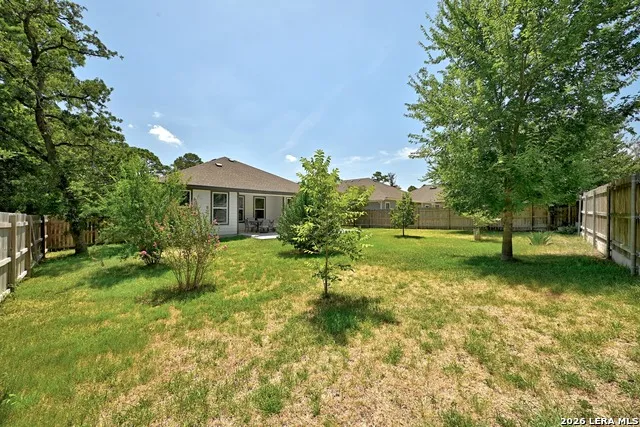 210 TAHITIAN DR Bastrop, TX 78602