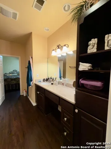 18 Brieley San Antonio, TX 78250