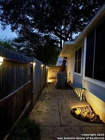18 Brieley San Antonio, TX 78250