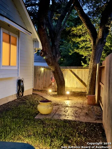 18 Brieley San Antonio, TX 78250