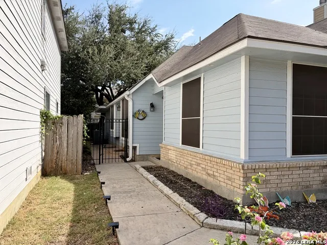 18 Brieley San Antonio, TX 78250