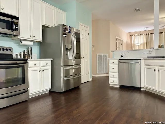 18 Brieley San Antonio, TX 78250