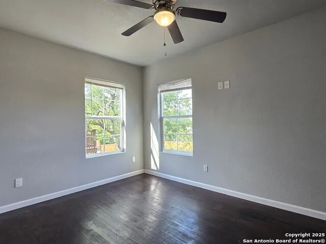 2815 S PINE ST San Antonio, TX 78210