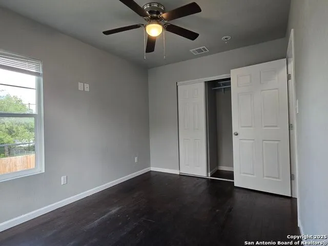 2815 S PINE ST San Antonio, TX 78210