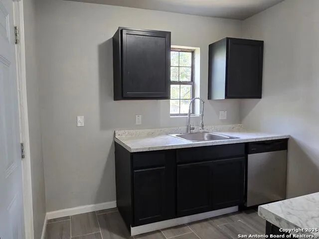 2815 S PINE ST San Antonio, TX 78210