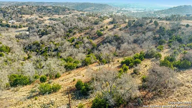 345 Echo Falls Comfort, TX 78013