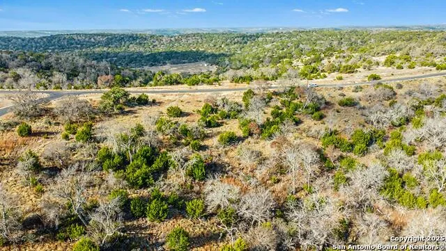 361 Echo Falls Comfort, TX 78013