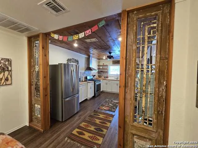 1020 Mission Rd San Antonio, TX 78210