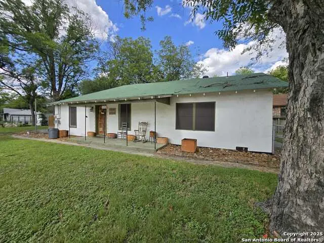 1020 Mission Rd San Antonio, TX 78210