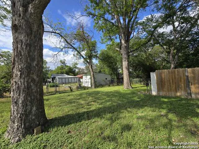 1020 Mission Rd San Antonio, TX 78210