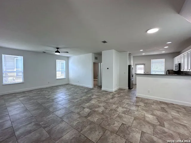 443 Harvest Pt Schertz, TX 78154