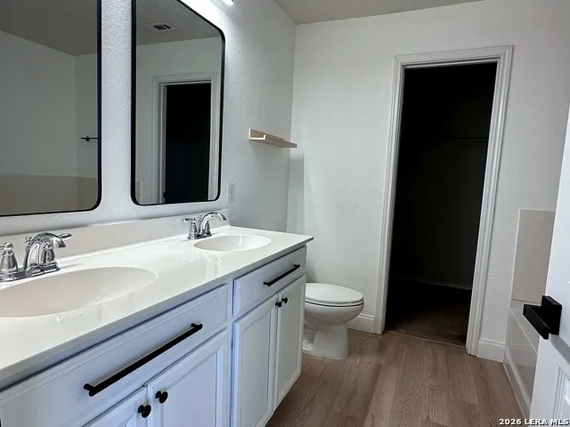443 Harvest Pt Schertz, TX 78154