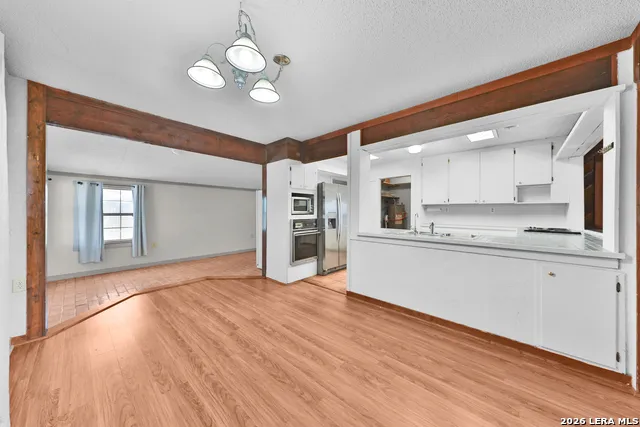795 S State Highway 16 Jourdanton, TX 78026