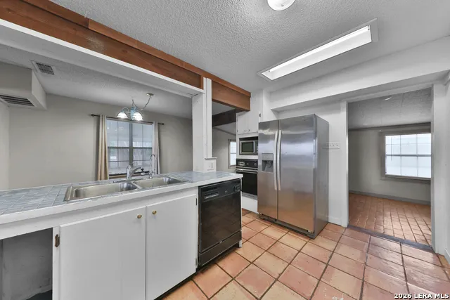 795 S State Highway 16 Jourdanton, TX 78026