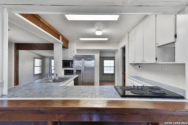 795 S State Highway 16 Jourdanton, TX 78026