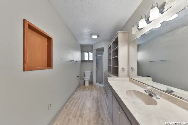 795 S State Highway 16 Jourdanton, TX 78026