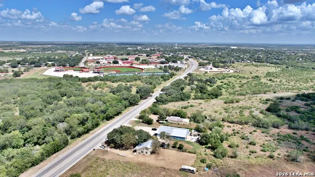 795 S State Highway 16 Jourdanton, TX 78026