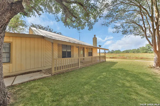 795 S State Highway 16 Jourdanton, TX 78026