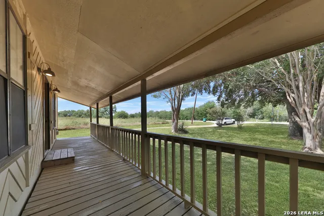 795 S State Highway 16 Jourdanton, TX 78026