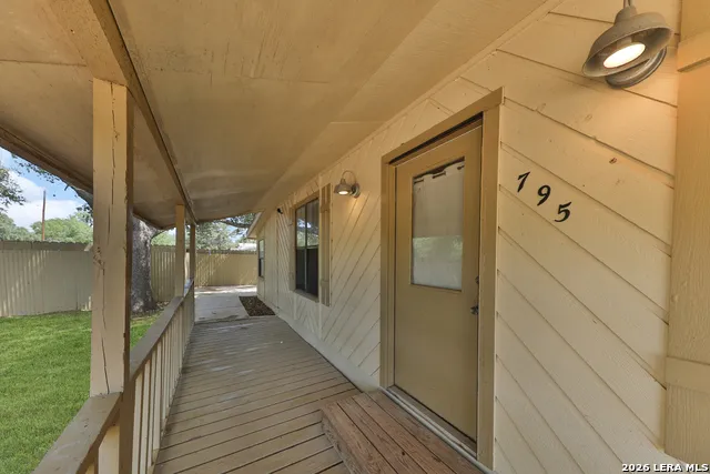 795 S State Highway 16 Jourdanton, TX 78026