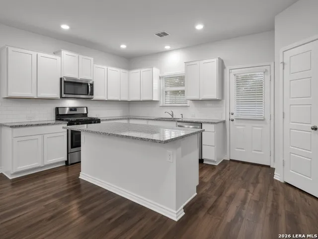 3405 Copper Acres Bulverde, TX 78163