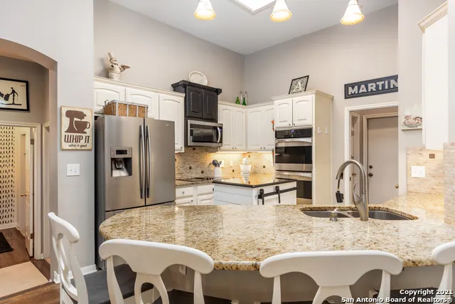 28902 CHARTWELL LN Fair Oaks Ranch, TX 78015