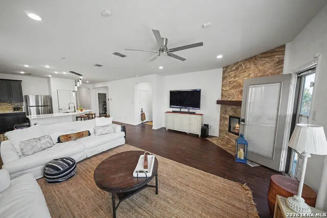 512 Landmark Gate Cibolo, TX 78108