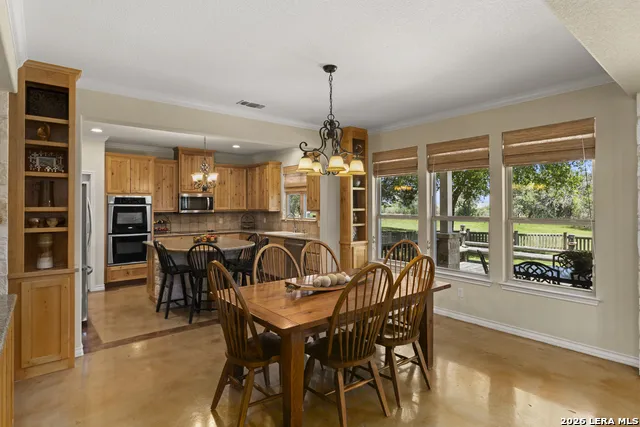 255 DOVE VALLEY DR Center Point, TX 78010