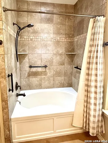 255 DOVE VALLEY DR Center Point, TX 78010