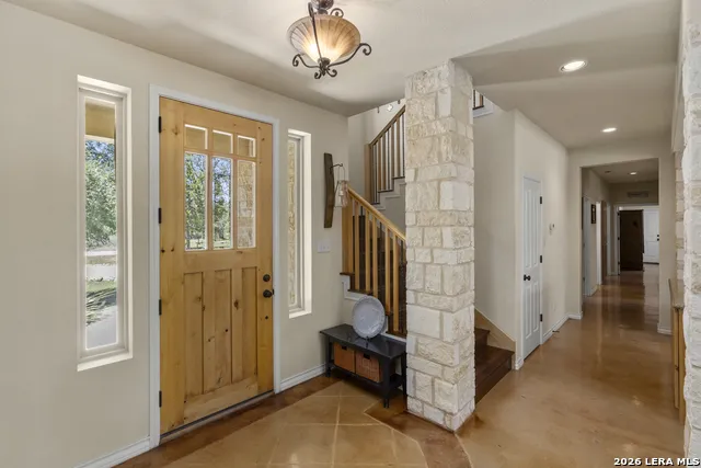 255 DOVE VALLEY DR Center Point, TX 78010