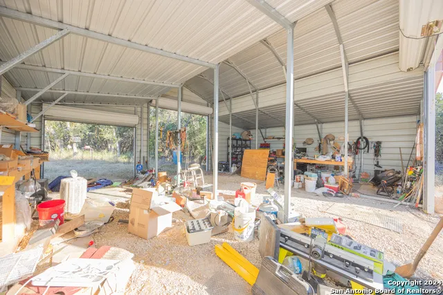 1250 County Road 245 Hondo, TX 78861