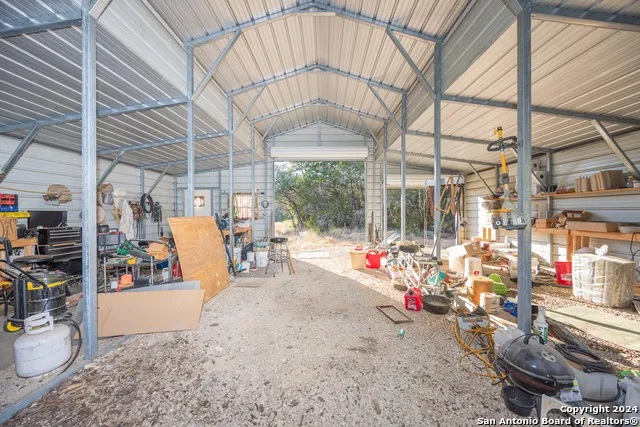 1250 County Road 245 Hondo, TX 78861
