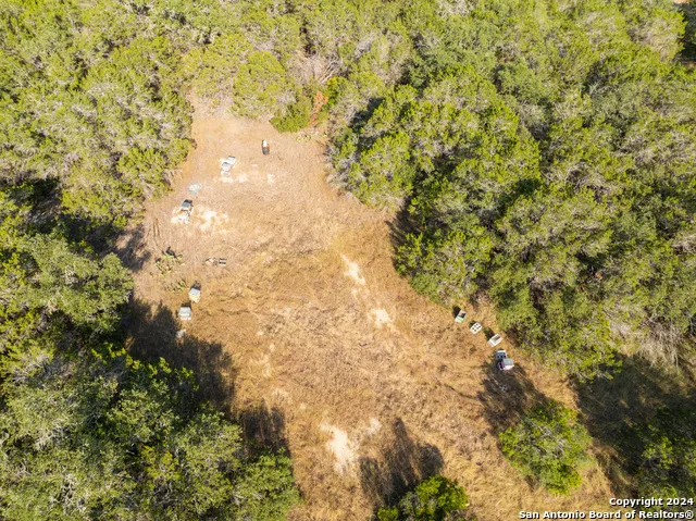 1250 County Road 245 Hondo, TX 78861