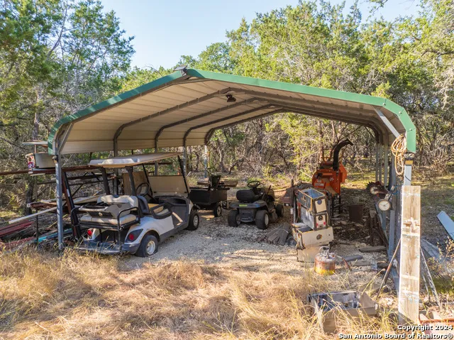 1250 County Road 245 Hondo, TX 78861