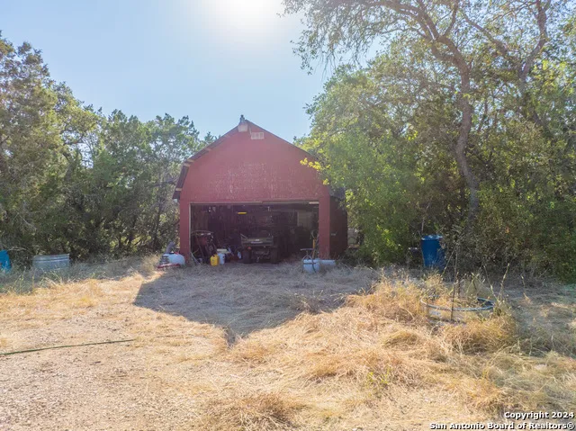 1250 County Road 245 Hondo, TX 78861