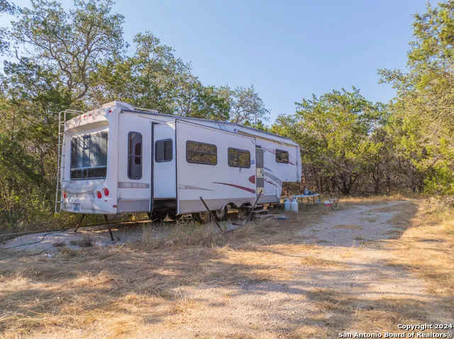 1250 County Road 245 Hondo, TX 78861