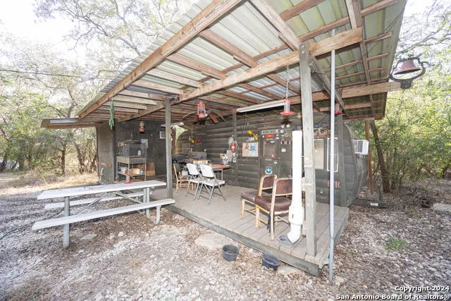 1250 County Road 245 Hondo, TX 78861