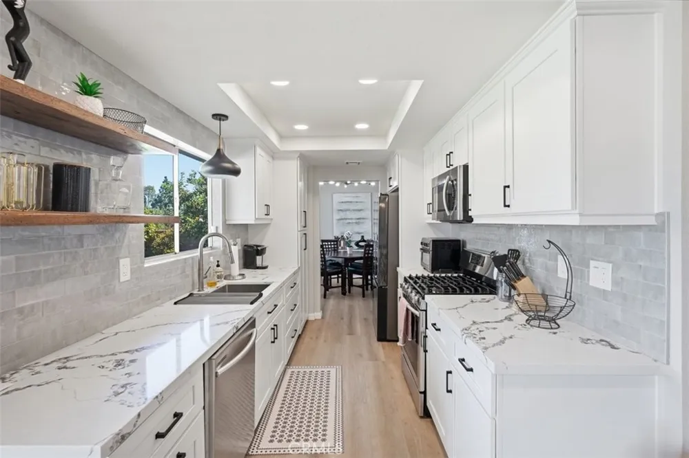 25972 Hinckley Loma Linda, CA 92354