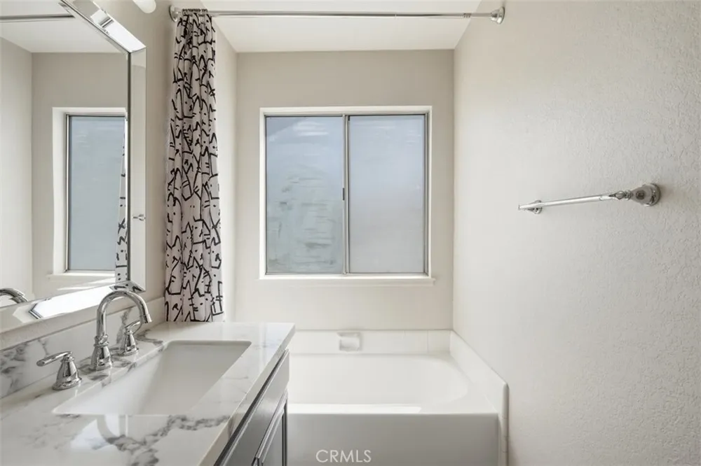 25972 Hinckley Loma Linda, CA 92354