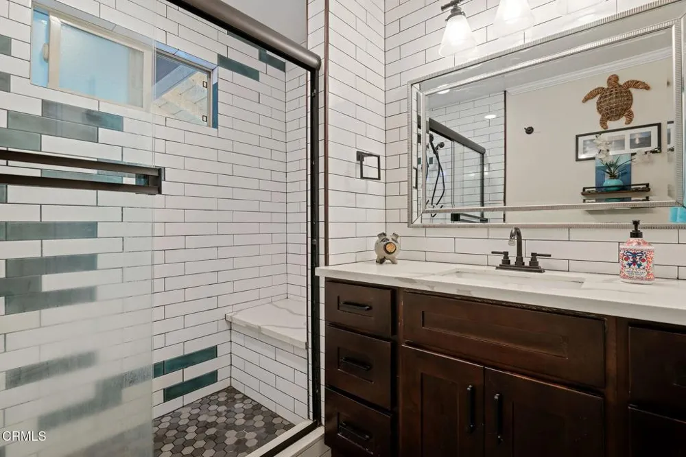 2240 Crestmont Drive Ventura, CA 93003